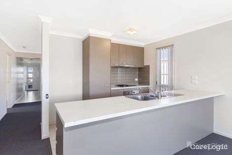 29 Maidenhair Dr, Wallan, VIC 3756