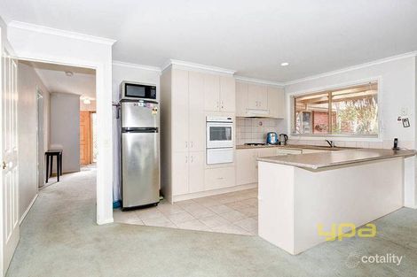 Property photo of 8 Tarquin Place Hillside VIC 3037