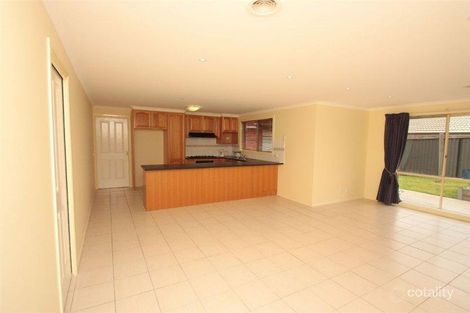 Property photo of 4 Harmony Court Pakenham VIC 3810