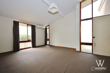Property photo of 7 Ross Place Mitchell NSW 2795