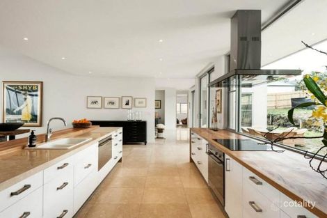 Property photo of 9 Brulu Close Mount Eliza VIC 3930