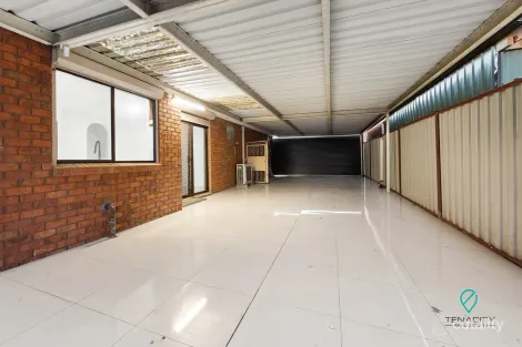 Property photo of 1 Cheleon Way Kings Park VIC 3021