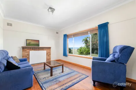 Property photo of 12 Owen Street Bulli NSW 2516