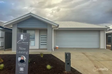 5 Hastwell Dr, Munno Para Downs, SA 5115