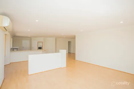 Property photo of 10 Mickle Way Bertram WA 6167