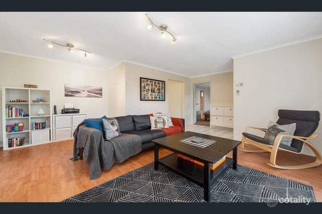 Property photo of 14 Rowen Court Cranbourne North VIC 3977