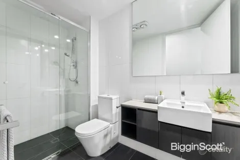 Property photo of 18/863 Doncaster Road Doncaster East VIC 3109