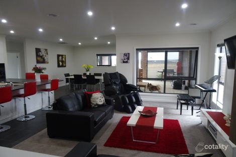 Property photo of 14 Edmund Drive Delacombe VIC 3356