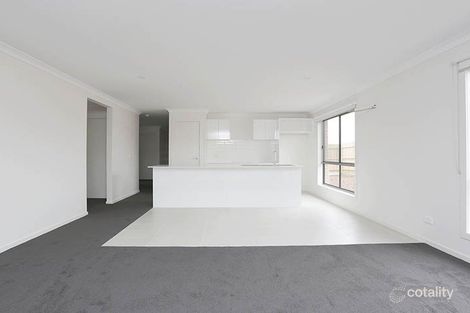 Property photo of 20 Hinkler Crescent Brookfield VIC 3338