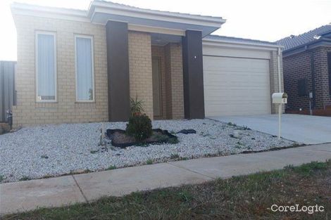 Property photo of 9 Phoenix Grove Fraser Rise VIC 3336