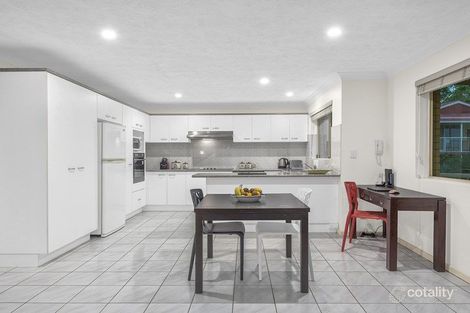 Property photo of 6/98 Pembroke Road Coorparoo QLD 4151