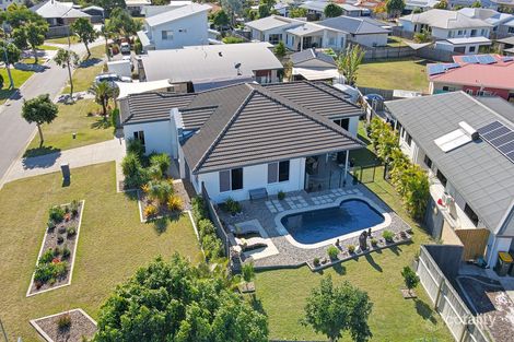Property photo of 1 Seaway Parade Toogoom QLD 4655