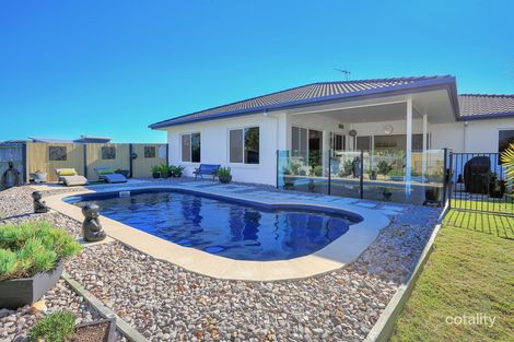 Property photo of 1 Seaway Parade Toogoom QLD 4655