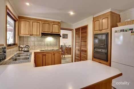 Property photo of 3 Old Gembrook Road Cockatoo VIC 3781