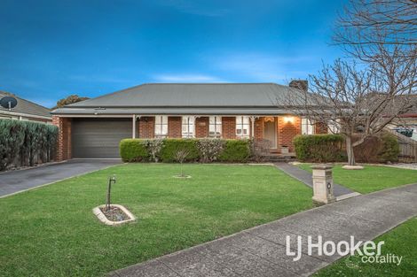 Property photo of 8 Lindsay Crescent Lynbrook VIC 3975