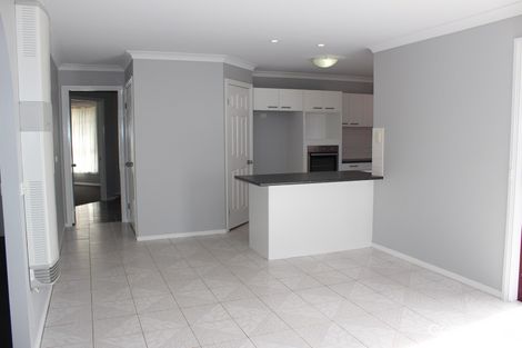 Property photo of 6 Scarborough Place Abercrombie NSW 2795