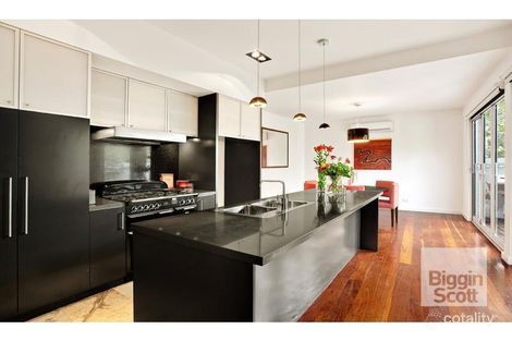 Property photo of 17 Trenerry Crescent Abbotsford VIC 3067