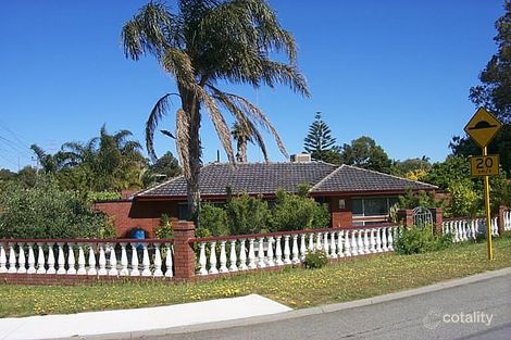 13 Glenister Rd, Hamilton Hill, WA 6163