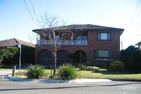 Property photo of 14 Flinders Road Georges Hall NSW 2198