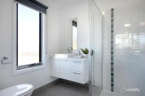 Property photo of 2A Flora Lane Flora Hill VIC 3550