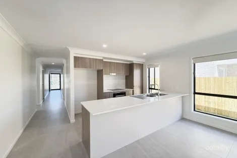 Property photo of 31 Davis Way Walloon QLD 4306