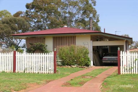 6 Shirley St, Oakey, QLD 4401