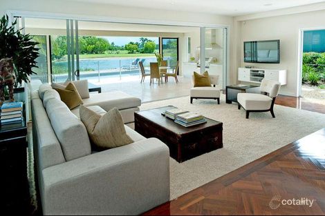 Property photo of 4901 Berkshire Crescent Hope Island QLD 4212
