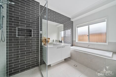 Property photo of 8 Narran Street Jimboomba QLD 4280