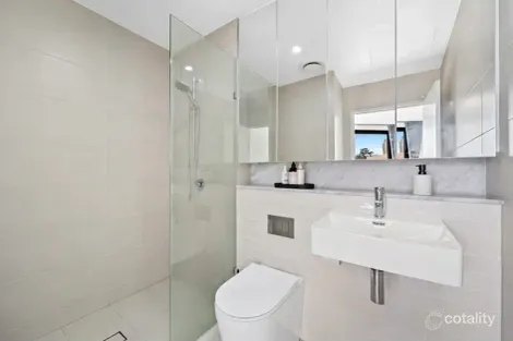 Property photo of 2/2 Delmar Parade Dee Why NSW 2099