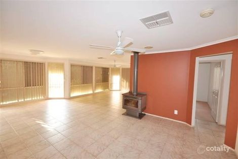 Property photo of 10 Jamieson Close Roxburgh Park VIC 3064