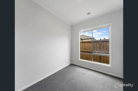 Property photo of 24 Barlow Circuit Tarneit VIC 3029