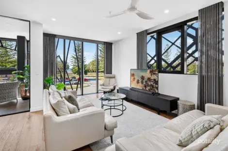 103/185 Old Burleigh Rd, Broadbeach, QLD 4218