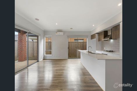 Property photo of 24 Barlow Circuit Tarneit VIC 3029