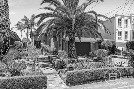 19 Surrey Dr, Keilor East, VIC 3033