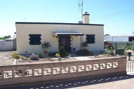 15 Young St, Wallaroo, SA 5556