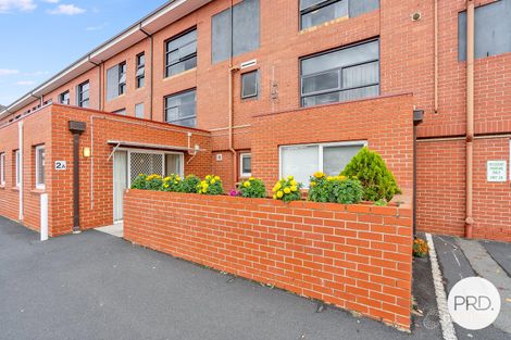 2a/7 Ballawinnie Rd, Lindisfarne, TAS 7015