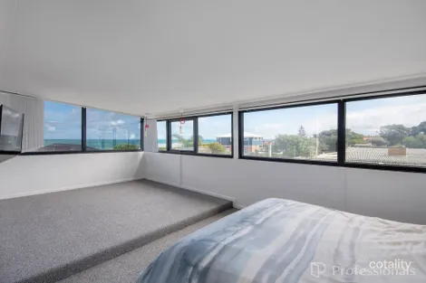 Property photo of 37 Graham Road Quinns Rocks WA 6030