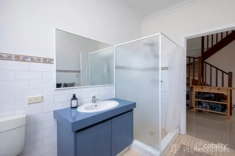 Property photo of 37 Graham Road Quinns Rocks WA 6030