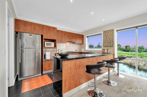 Property photo of 2/32 Sandlewood Lane Point Cook VIC 3030