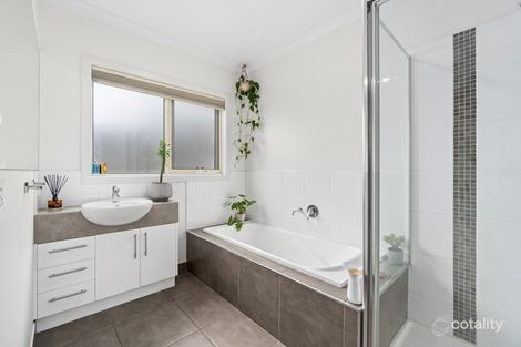 Property photo of 38 Riverslea Boulevard Traralgon VIC 3844