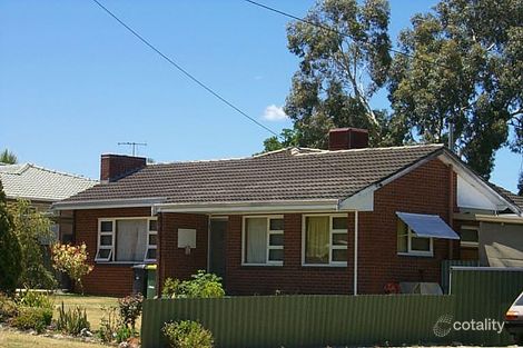 13 Crawley Rd, Armadale, WA 6112