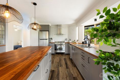 Property photo of 3 Lawlor Place Terranora NSW 2486