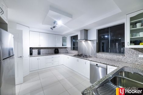 Property photo of 2 Tully Place Jerrabomberra NSW 2619