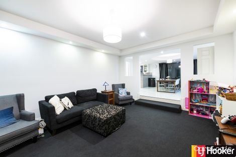 Property photo of 2 Tully Place Jerrabomberra NSW 2619