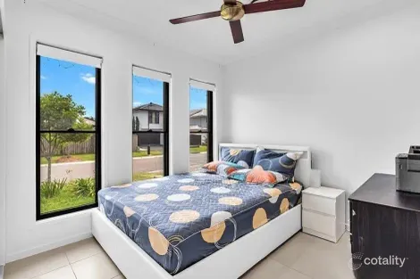 Property photo of 17 Hall Street Pallara QLD 4110