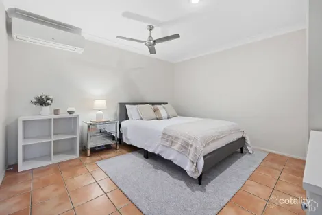 Property photo of 18 Shamrock Avenue Banora Point NSW 2486