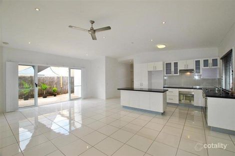 Property photo of 17 Barrine Crescent Caloundra West QLD 4551