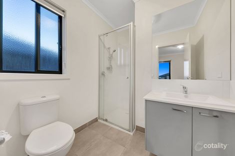 Property photo of 32 Firewheel Road Kalkallo VIC 3064