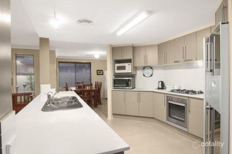 Property photo of 27 Wakool Crescent Woongarrah NSW 2259