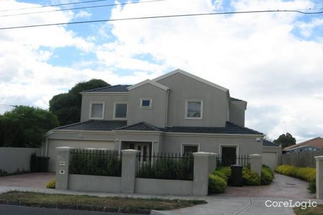 Property photo of 10 Madden Avenue Carnegie VIC 3163